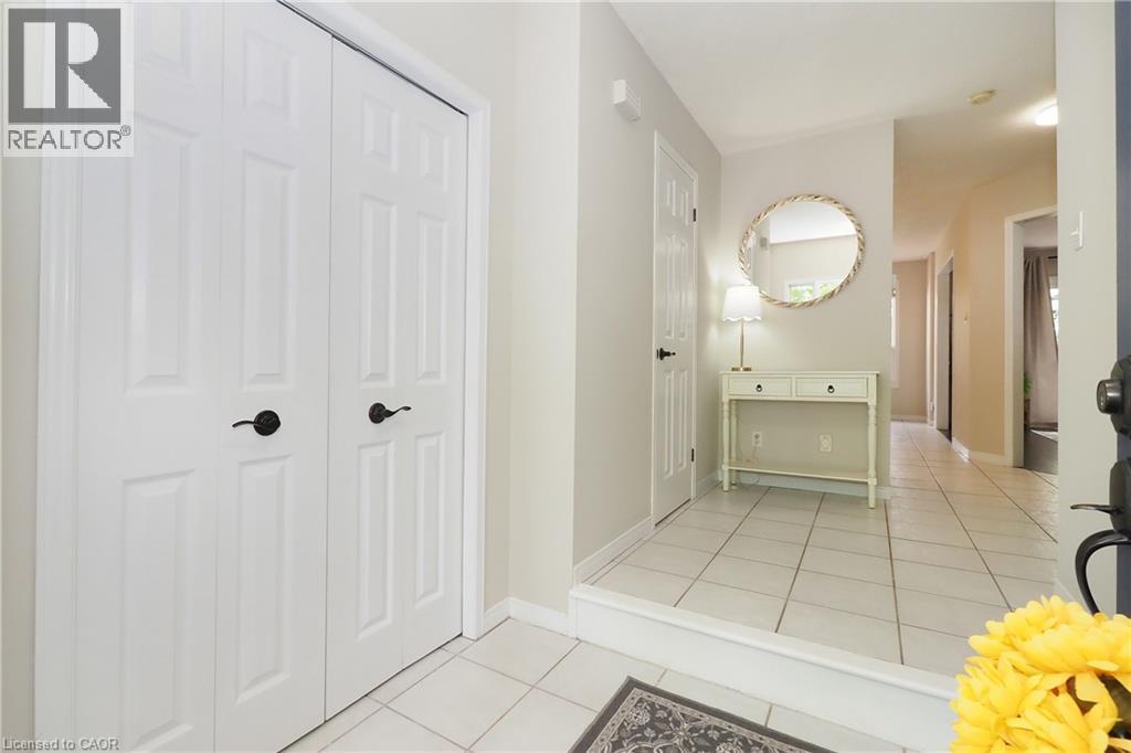 218 INVERHURON Crescent Unit# A