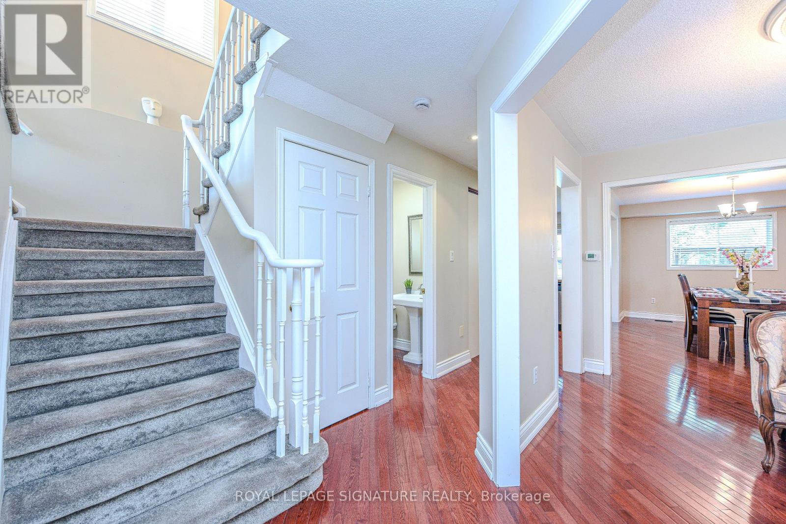 2547 RAGLAN COURT
