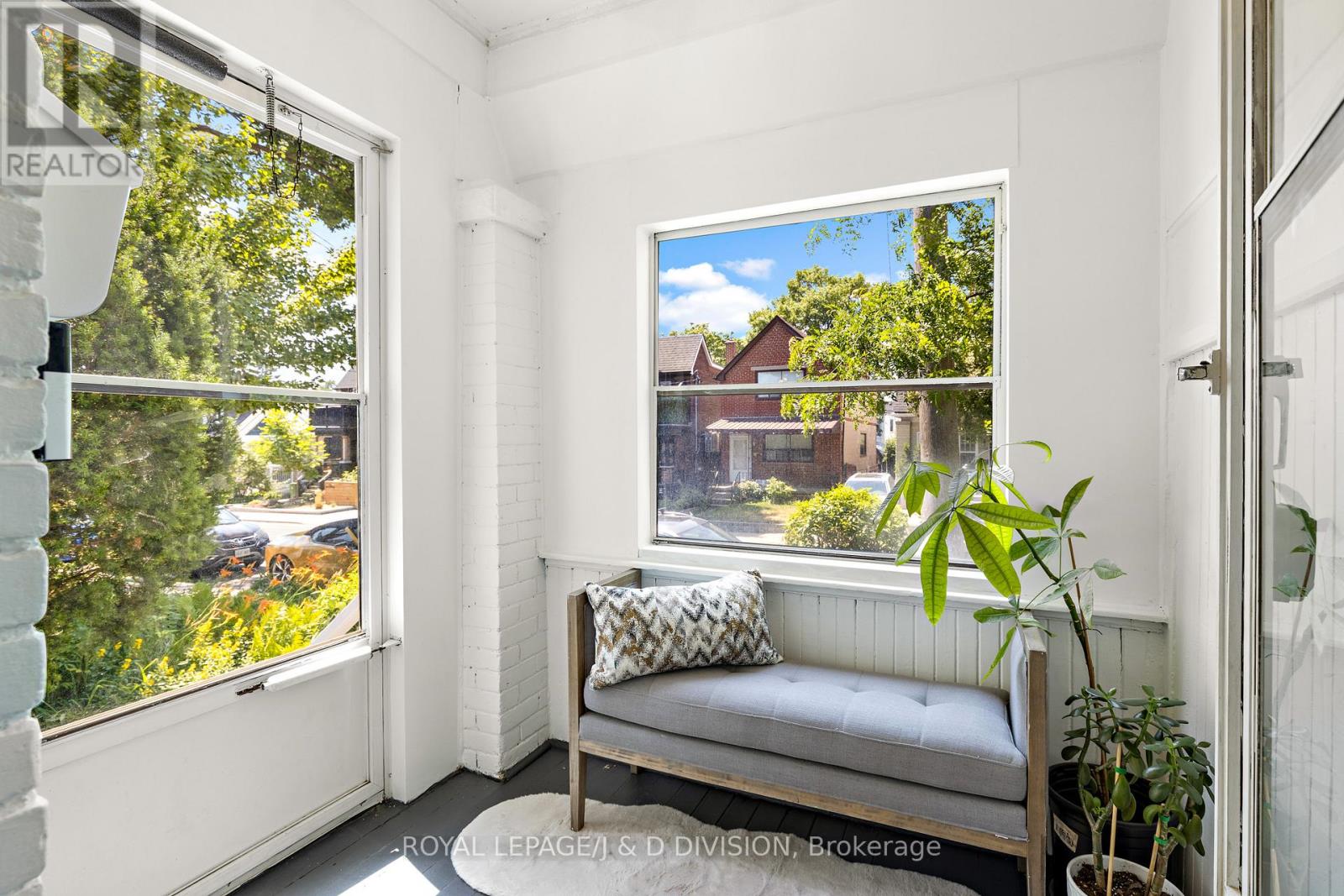 123 DRAYTON AVENUE