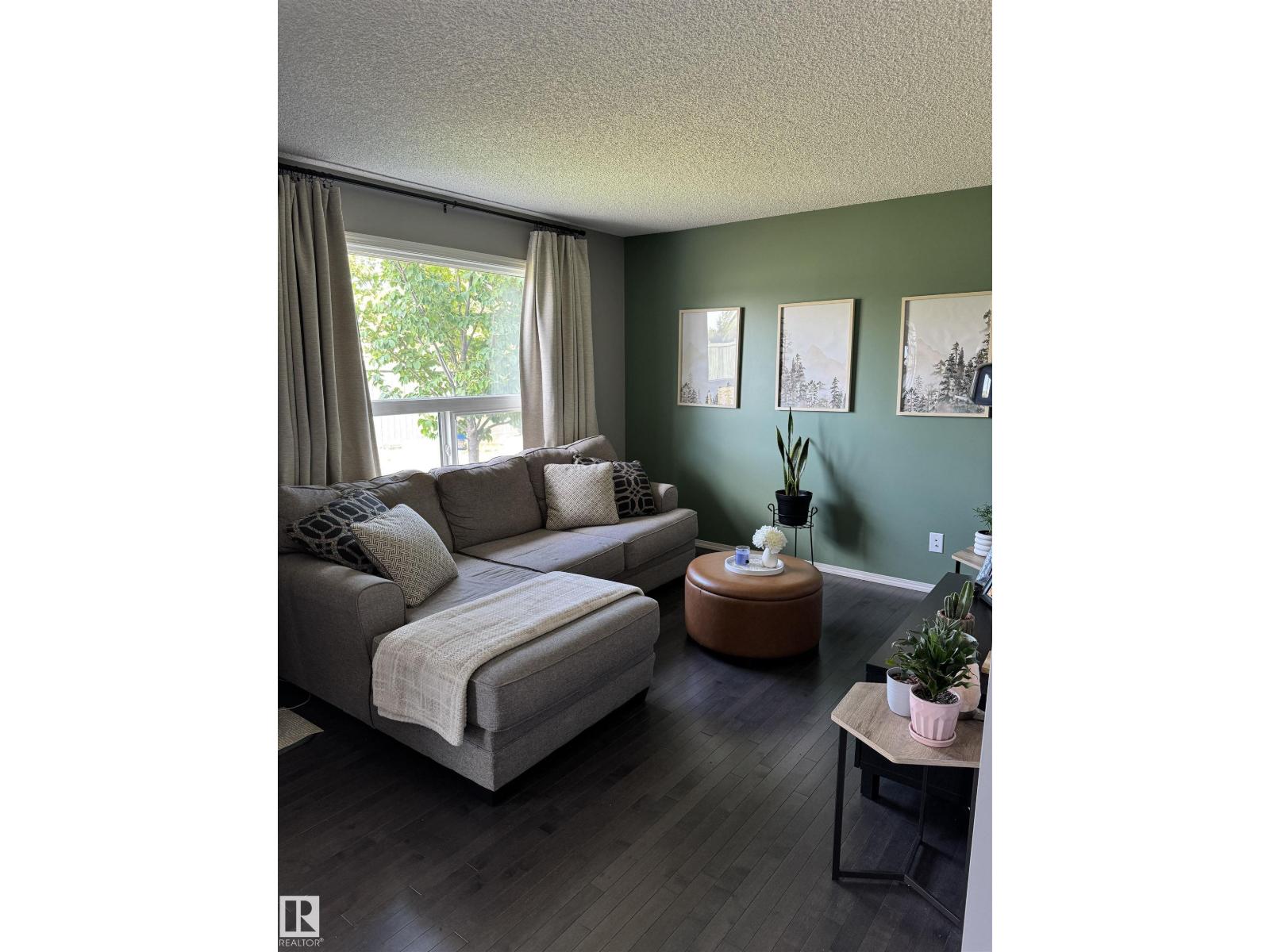 #18 13838 166 AV NW NW