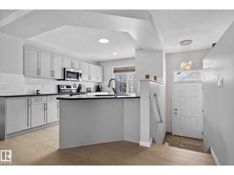 #60 1804 70 ST SW Edmonton AB T6X0H4