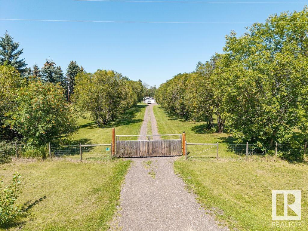 #12 51526 RGE ROAD 273