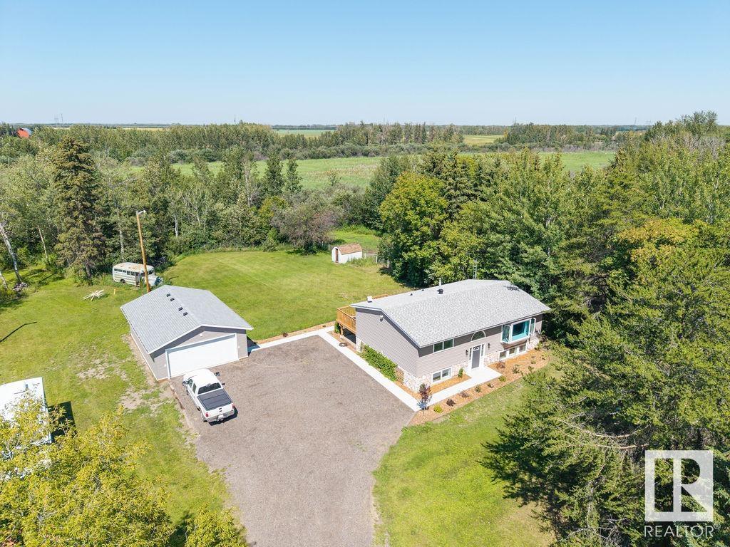 #12 51526 RGE ROAD 273