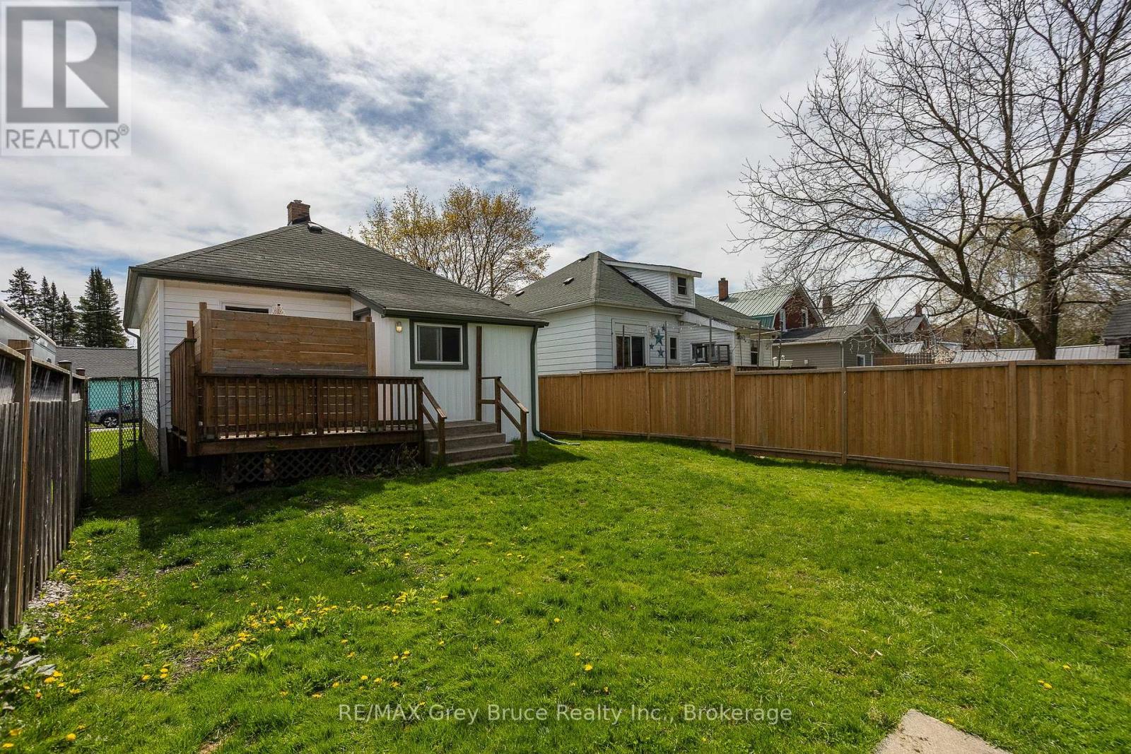 1550 5TH AVENUE W