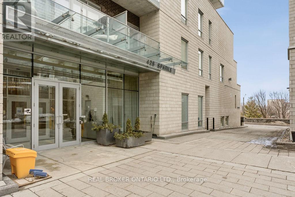 1403 - 428 SPARKS STREET