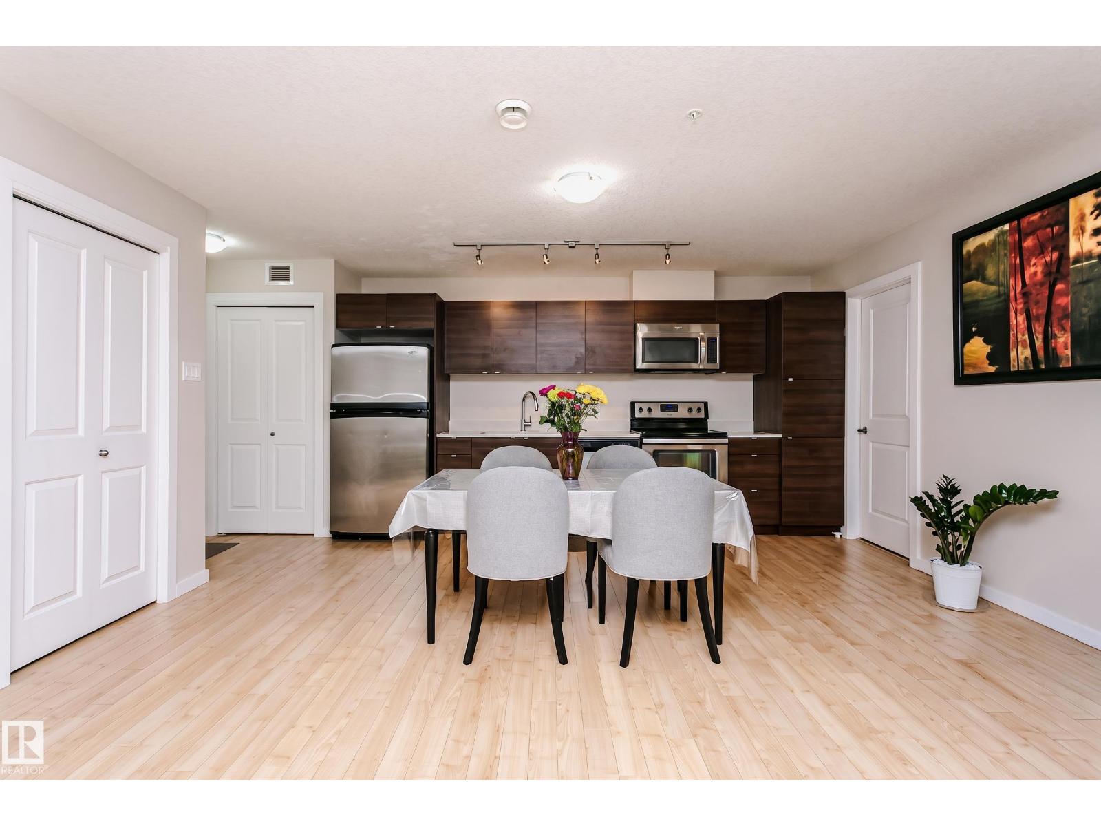 #104 9519 160 AV NW