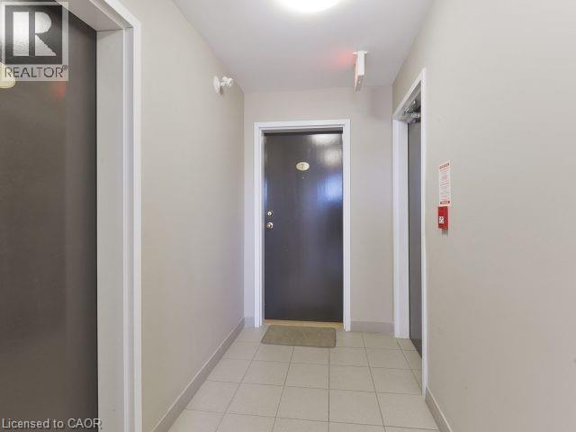 129 ISAAC DEVINS Boulevard Unit# 7