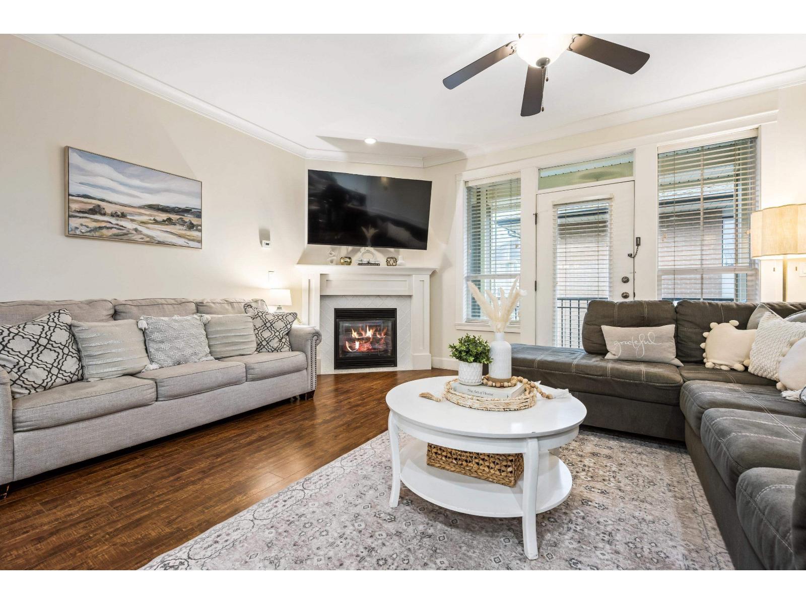 19 45290 SOOWAHLIE CRESCENT|Garrison Crossing