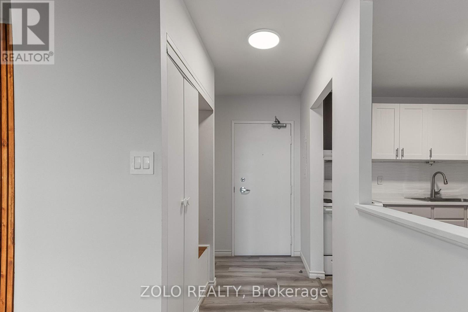 909 - 66 GREENVIEW DRIVE