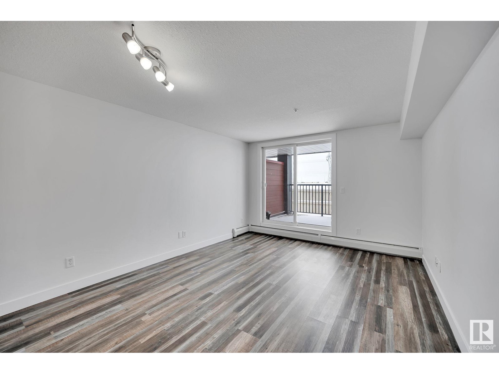 #112 920 156 ST NW