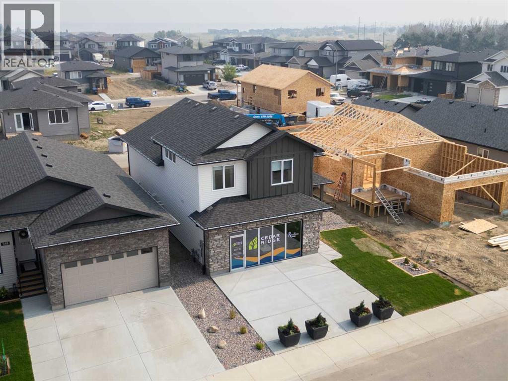 552 Riverhills Way W