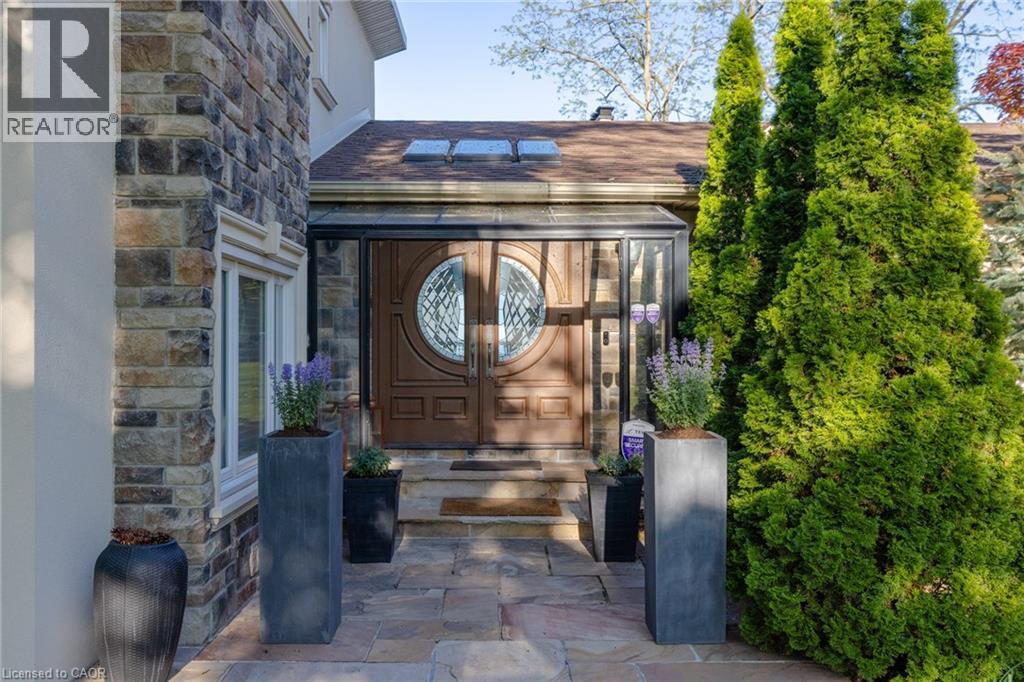 3346 LAKESHORE Road W
