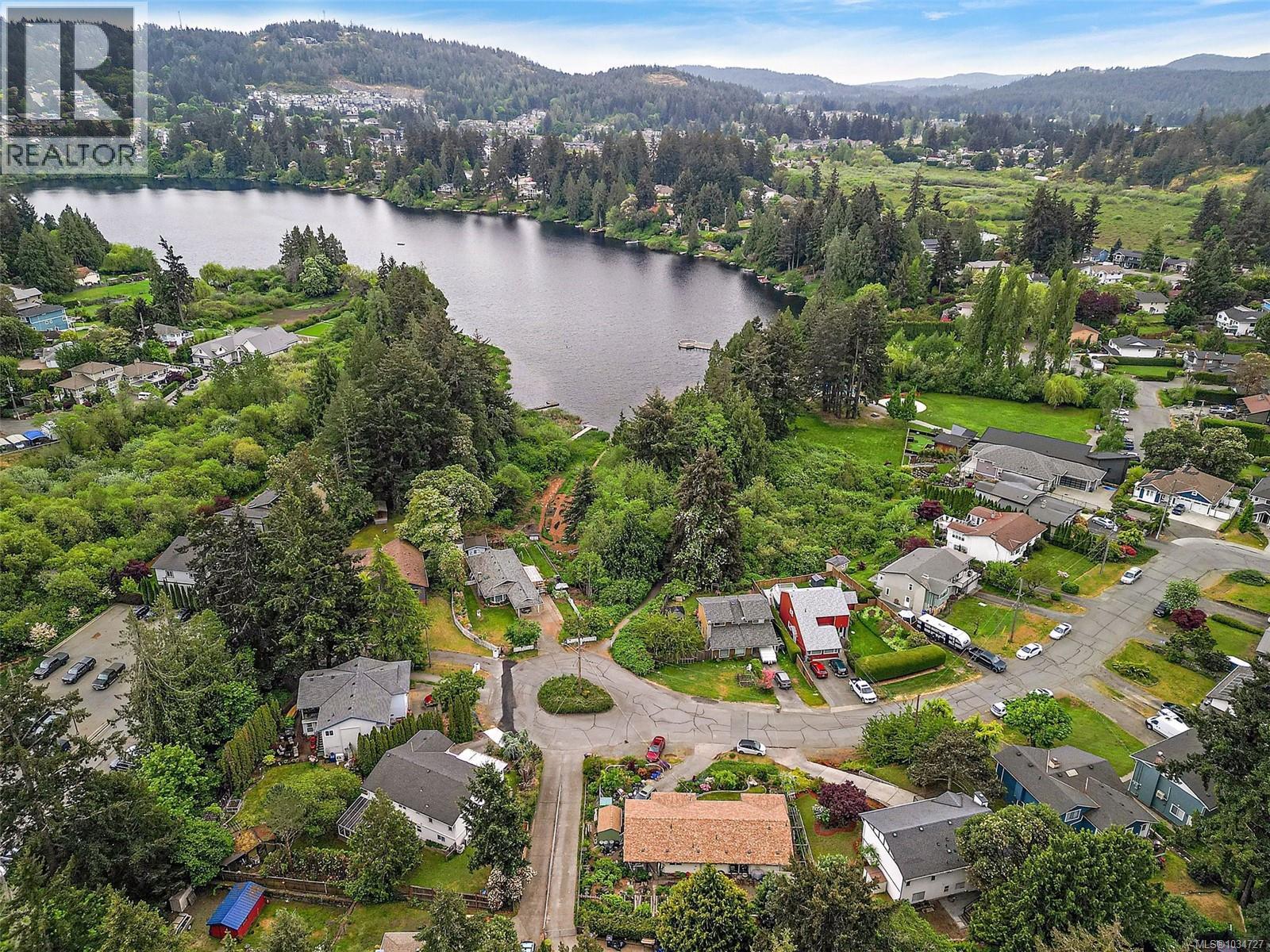 3042 Shoreview Dr