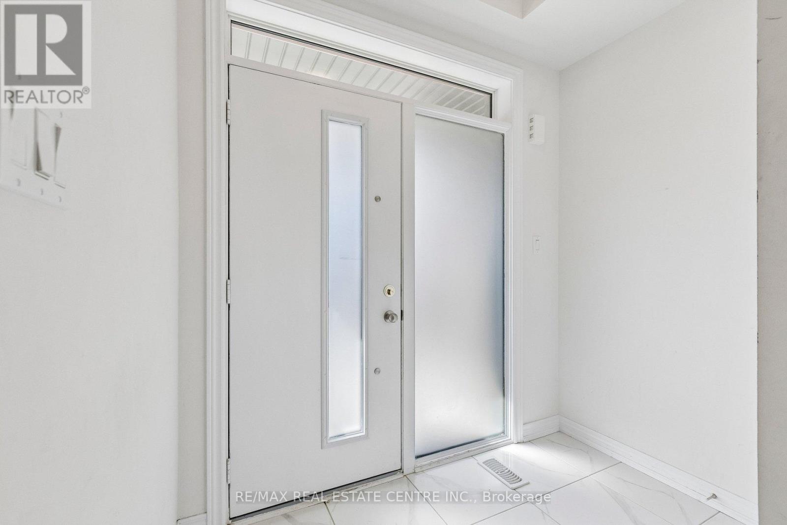 52 - 166 DEERPATH DRIVE