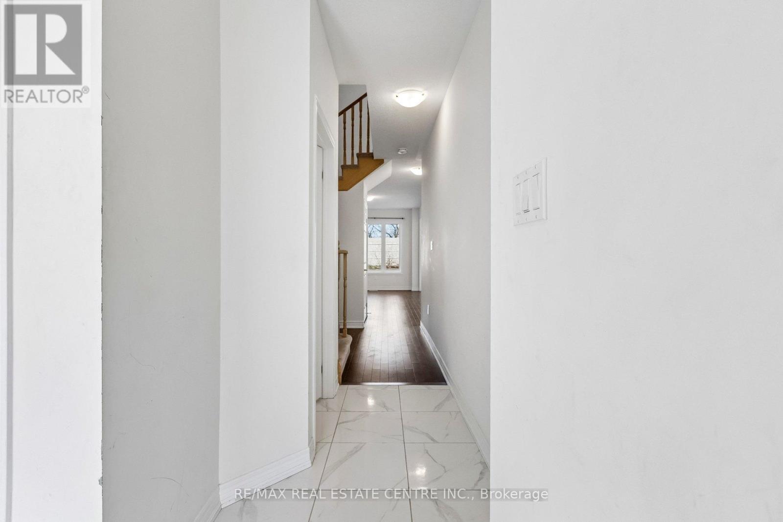 52 - 166 DEERPATH DRIVE
