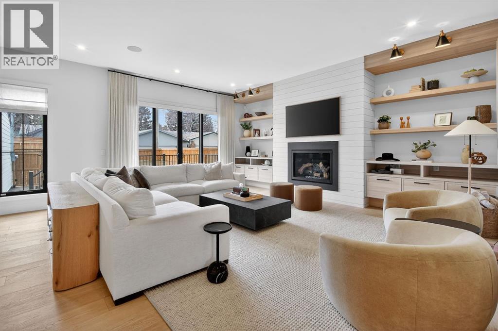 6515 Longmoor Way SW