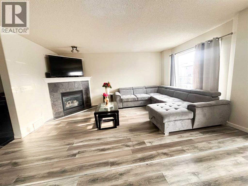 531 Stonegate Road NW