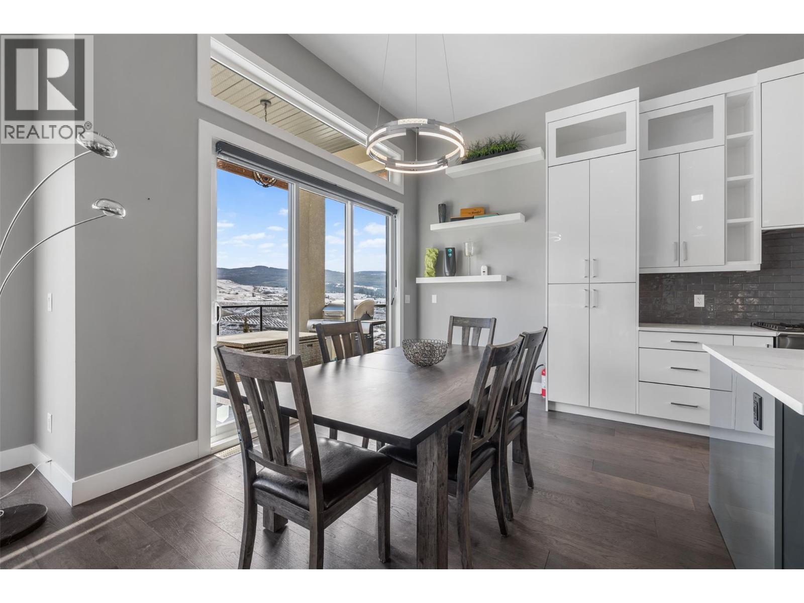 1122 Stockley Street