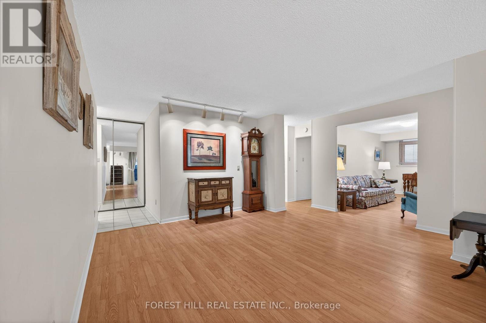 504 - 40 CHICHESTER PLACE