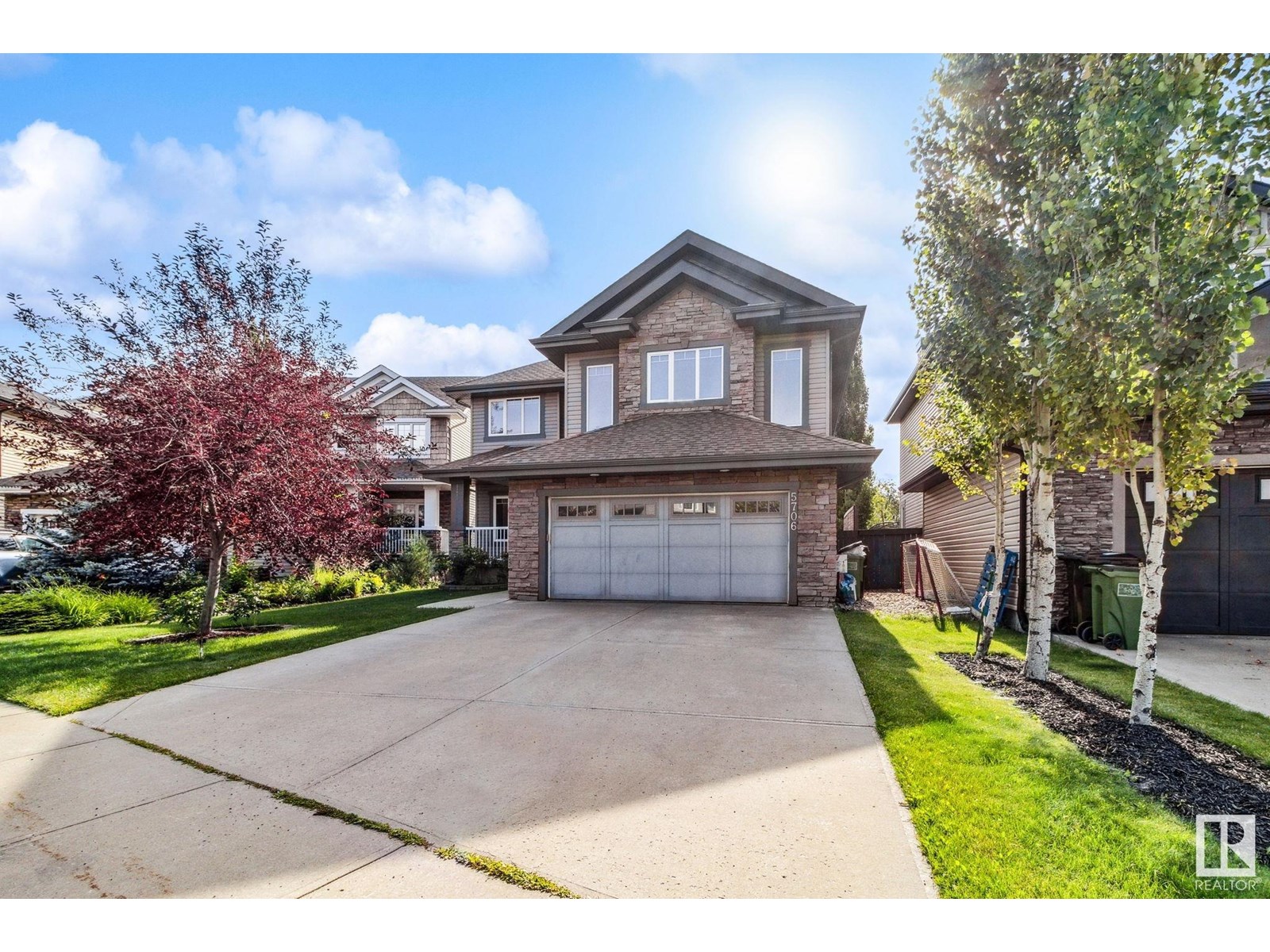5706 MCLUHAN BAY BA NW