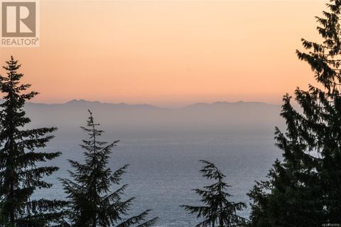 1210 Starlight Grove Sooke BC V9Z1L8