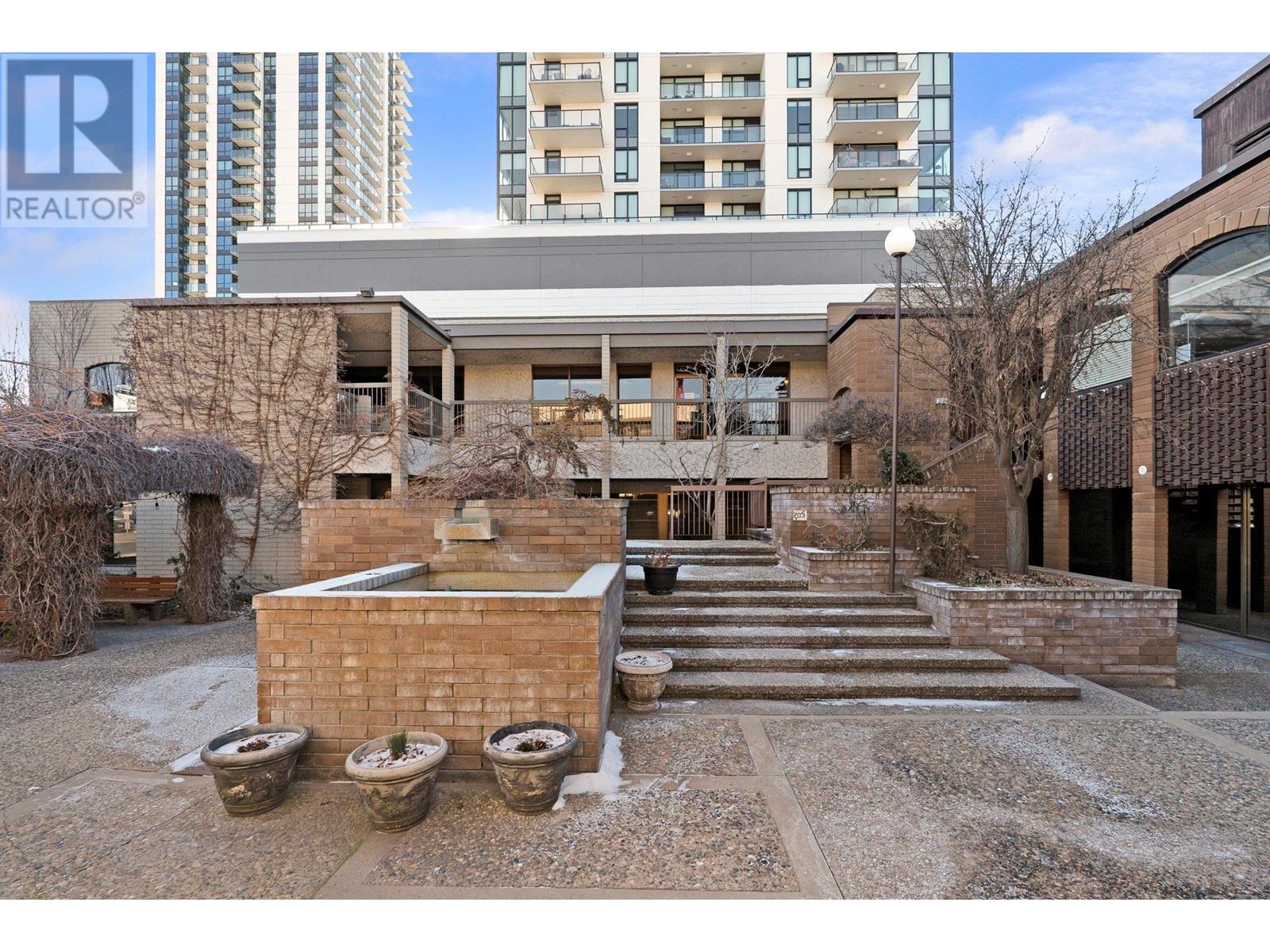 1461 St Paul Street Unit# 100/200