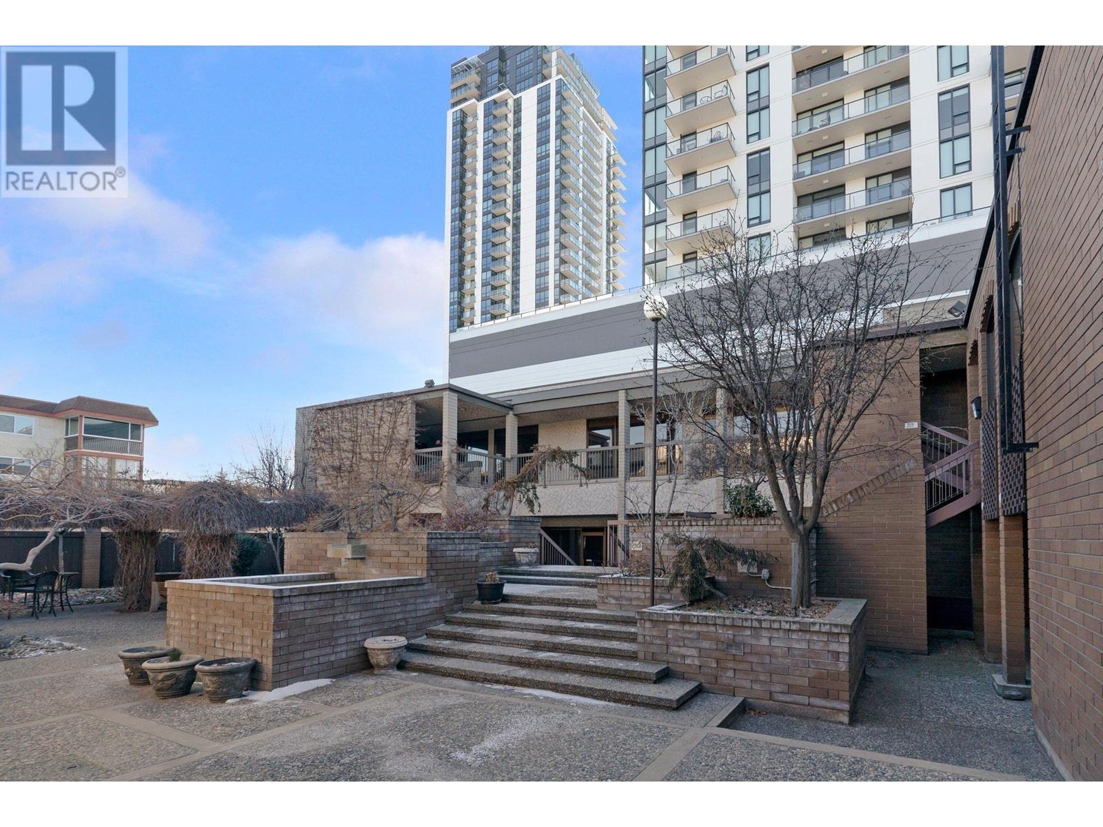 1461 St Paul Street Unit# 100/200