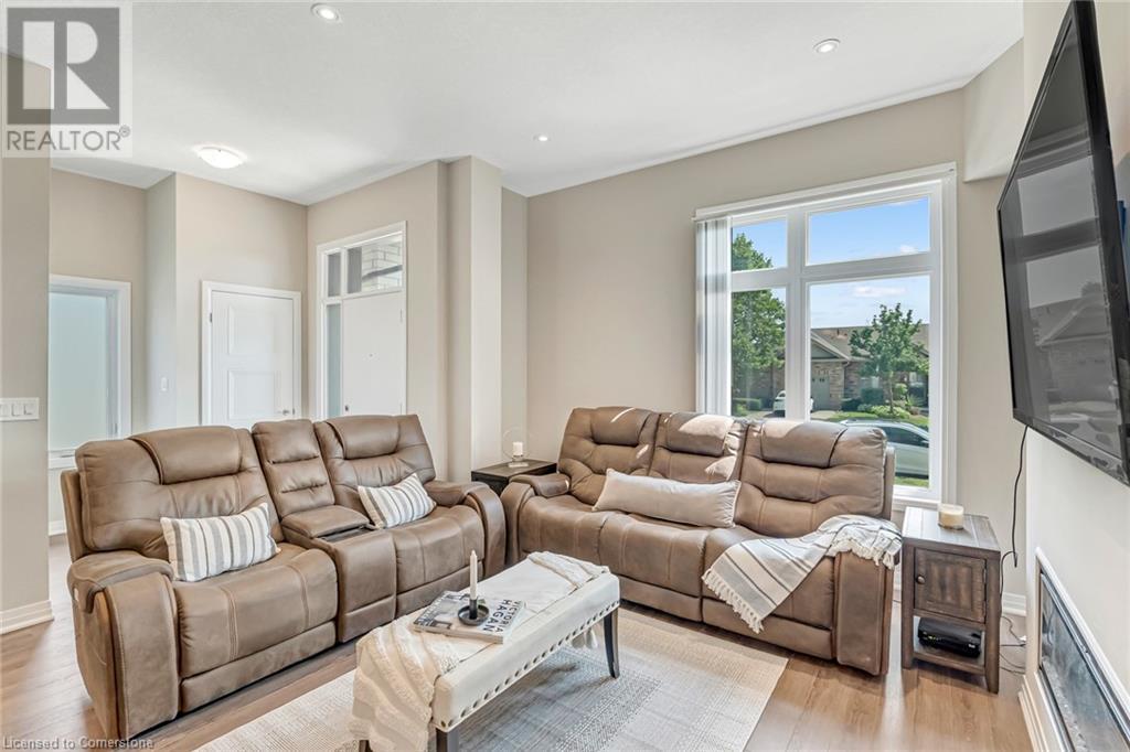 25 ISHERWOOD Avenue Unit# J138