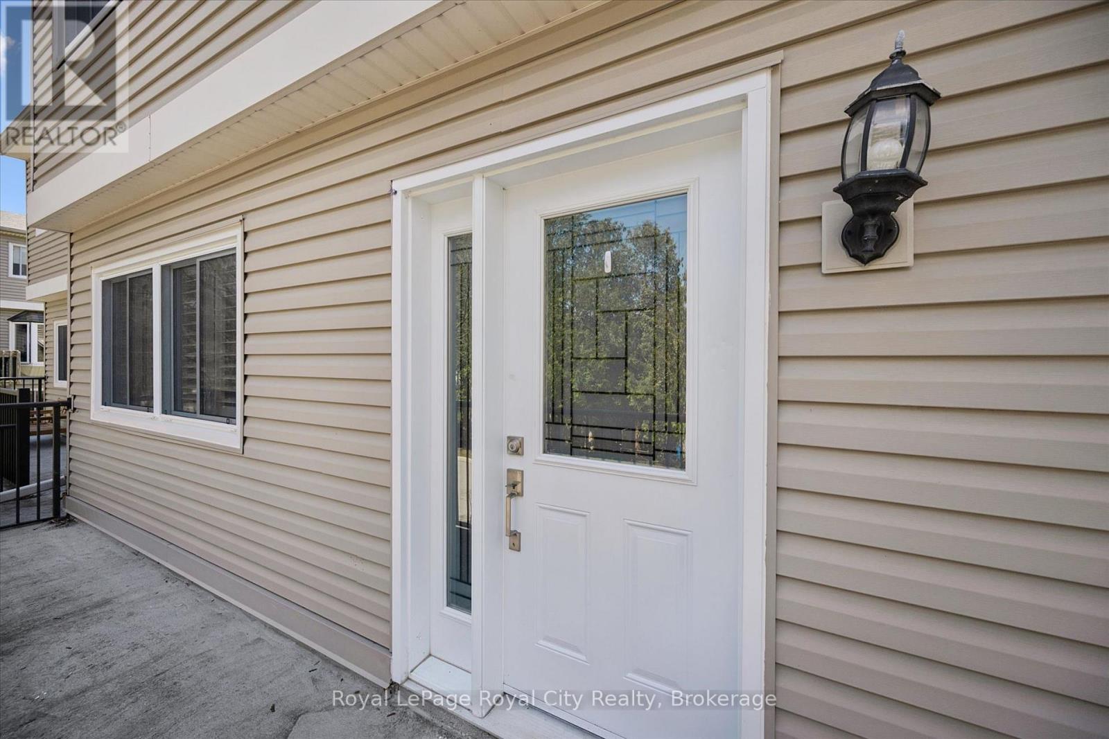 21 - 295 WATER STREET