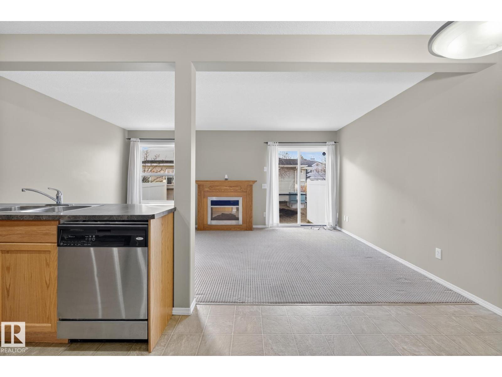 #71 230 EDWARDS DR SW