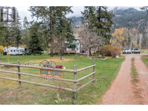 1385 6 Highway Cherryville BC V0E2G1