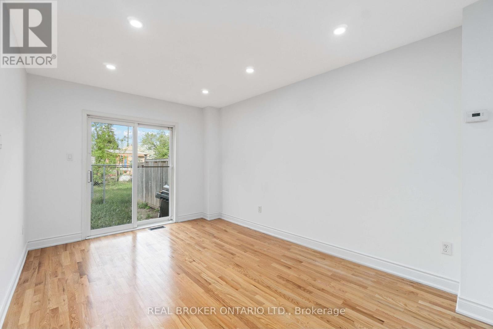 3 A SOUTHPARK DRIVE