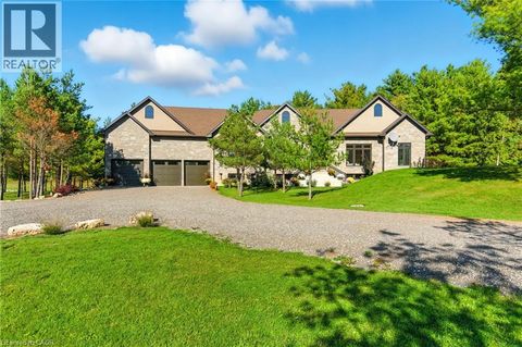 986 HIGHWAY 8 Hamilton ON L9H5E1