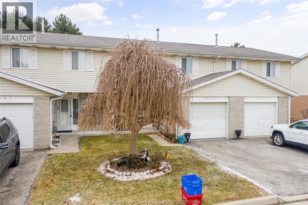 1319 CARDINAL CRESCENT