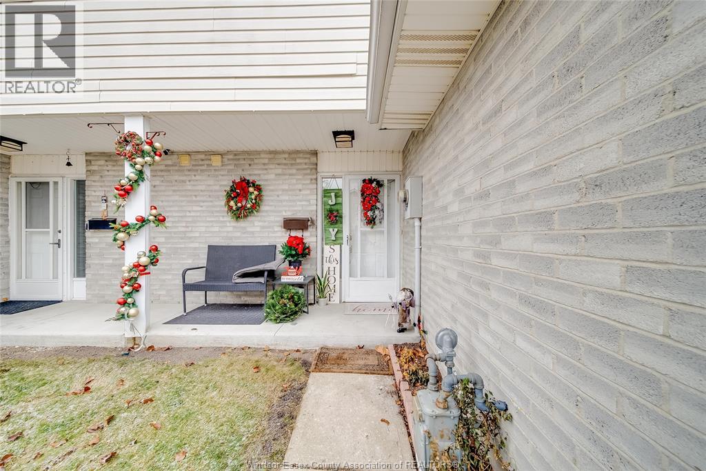 1319 CARDINAL CRESCENT