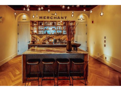 CRU A145 20487 65 AVENUE Langley BC V2Y3K5