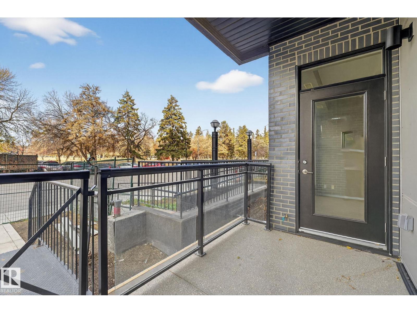 #100 10531 117 ST NW