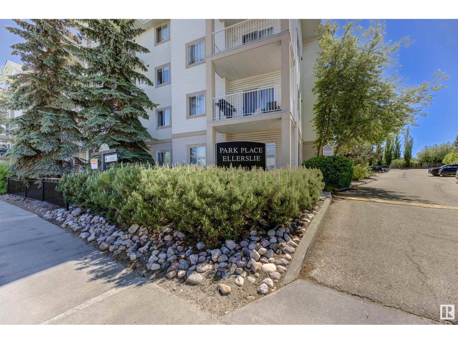 #211 245 EDWARDS DR SW SW