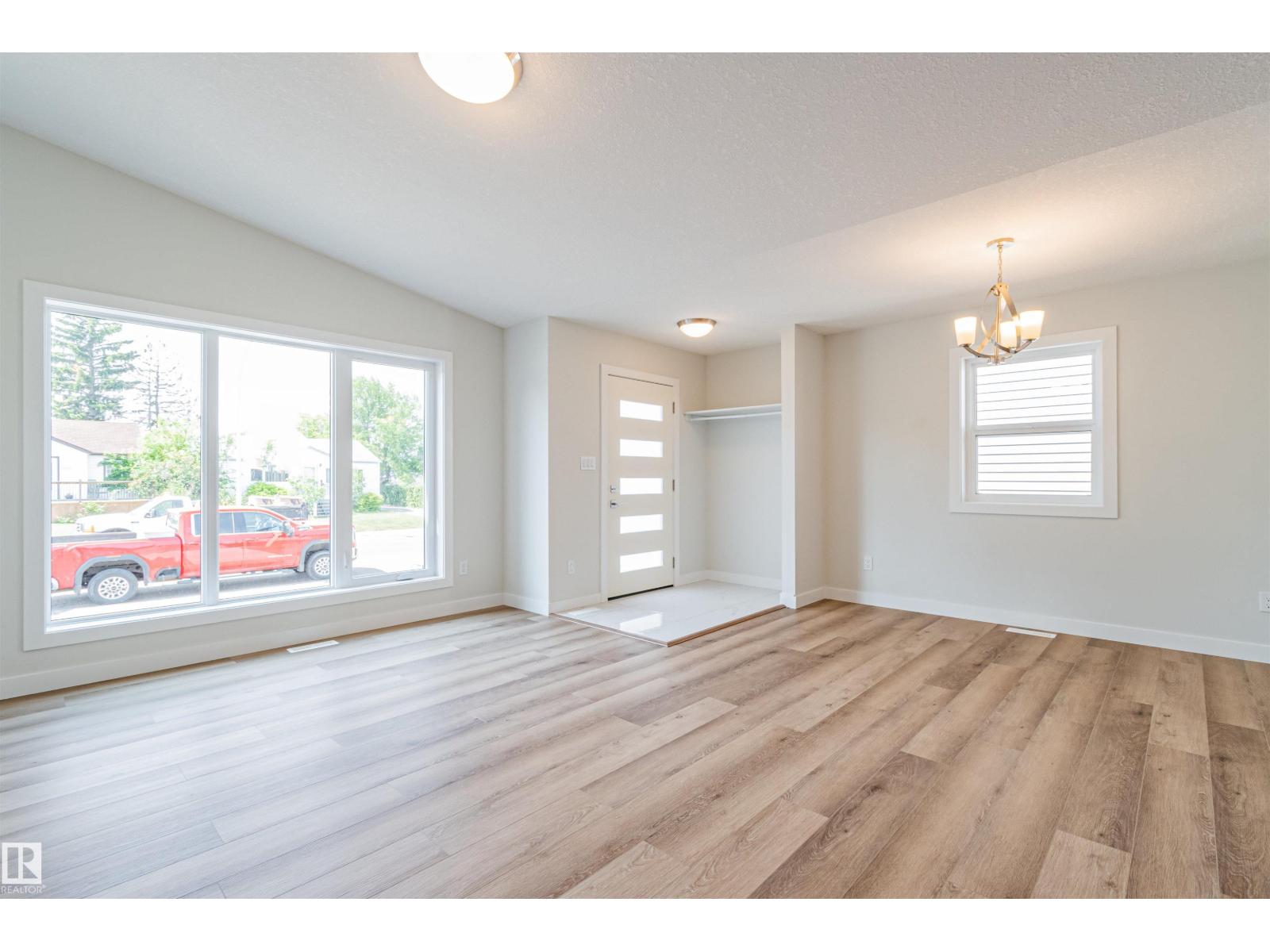 12125 88 ST NW