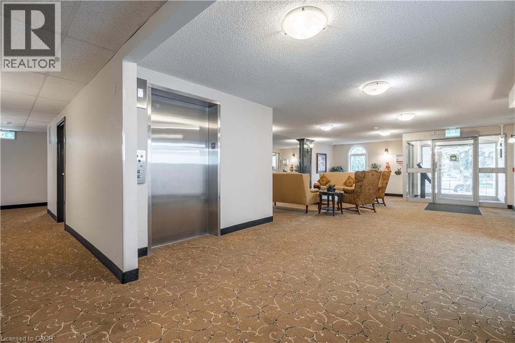 970 GOLF LINKS Road Unit# 306