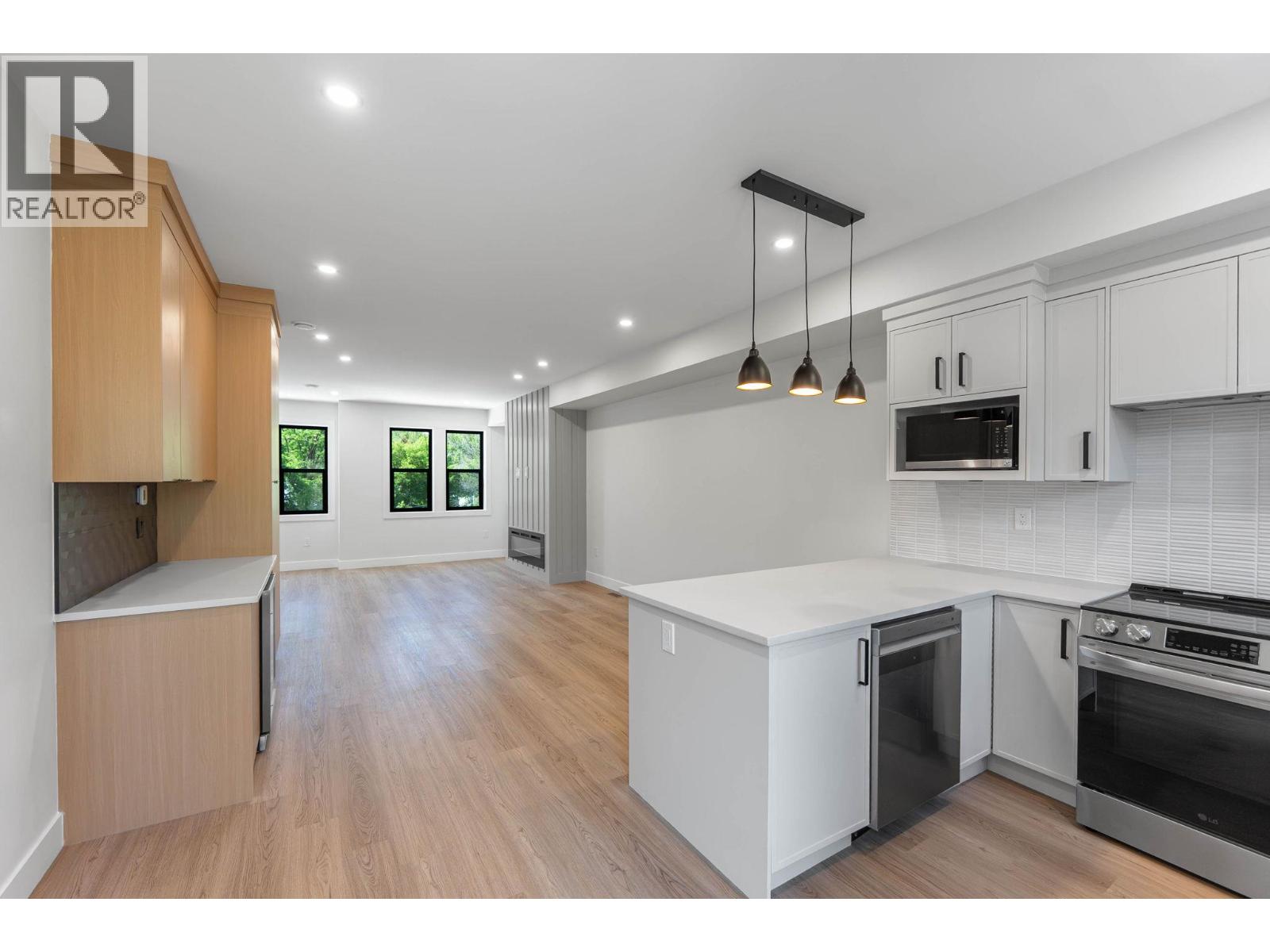 3590 Redecopp Road Unit# 2