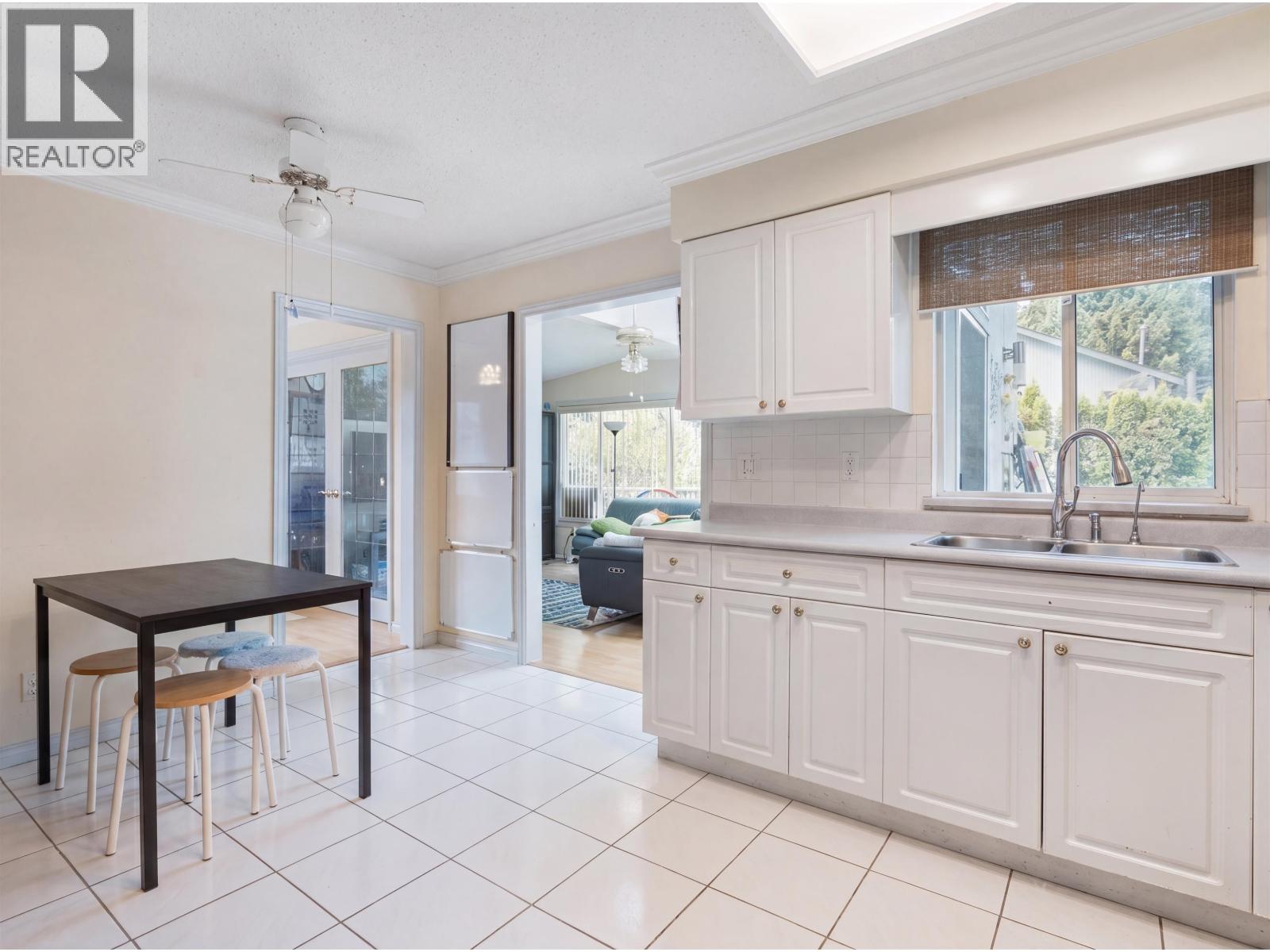 3099 DRYDEN WAY
