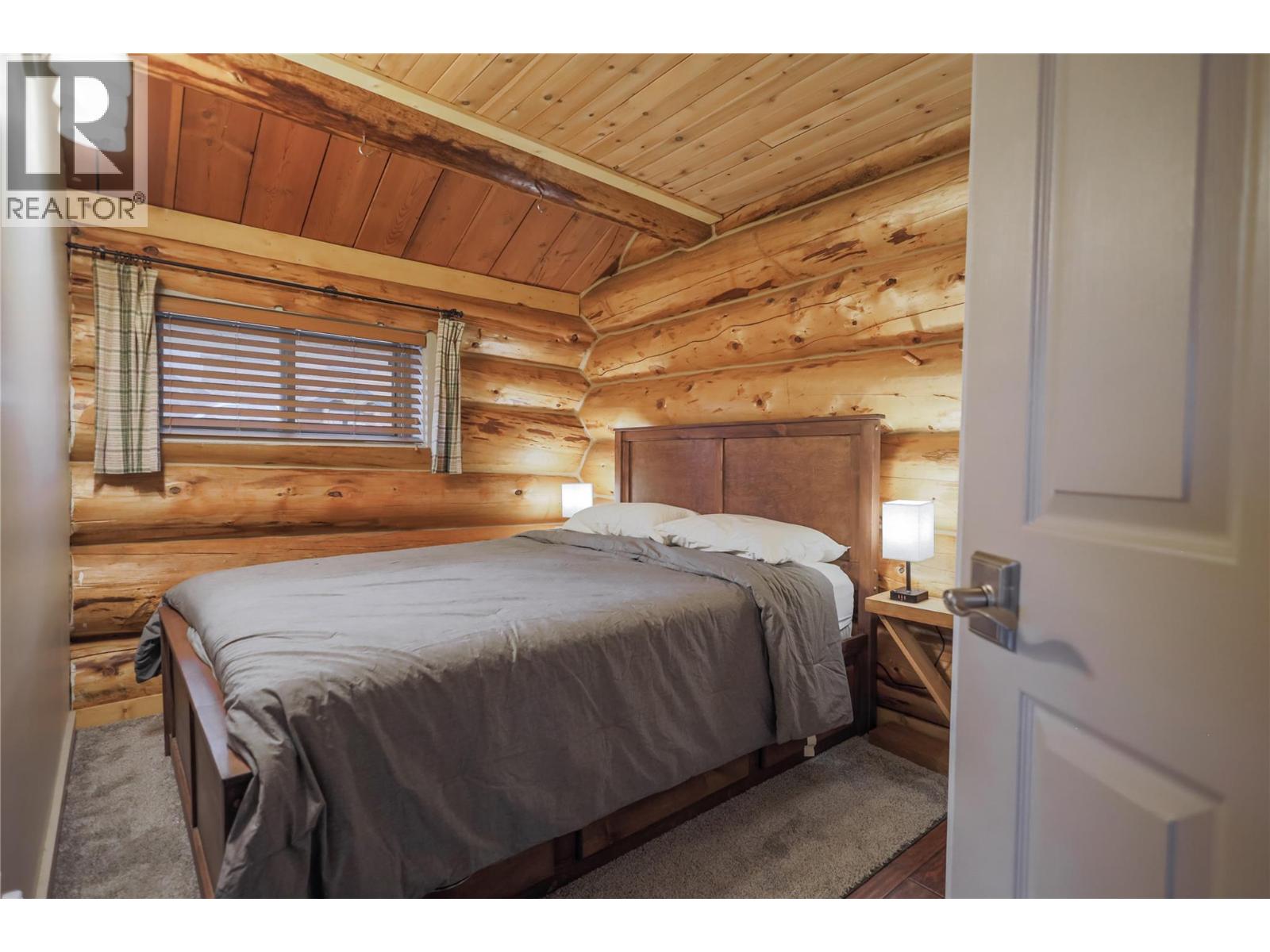 Cabin 10 Hatheume Lake Lodge