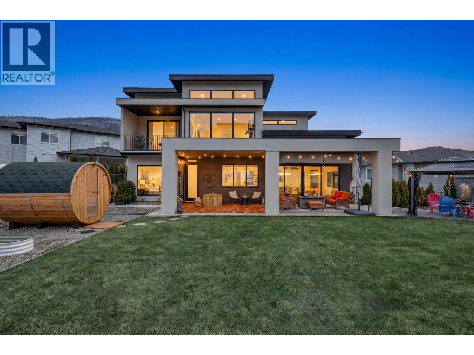 2759 Canyon Crest Drive