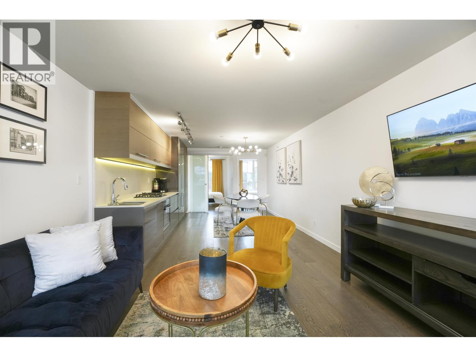 608 189 KEEFER STREET