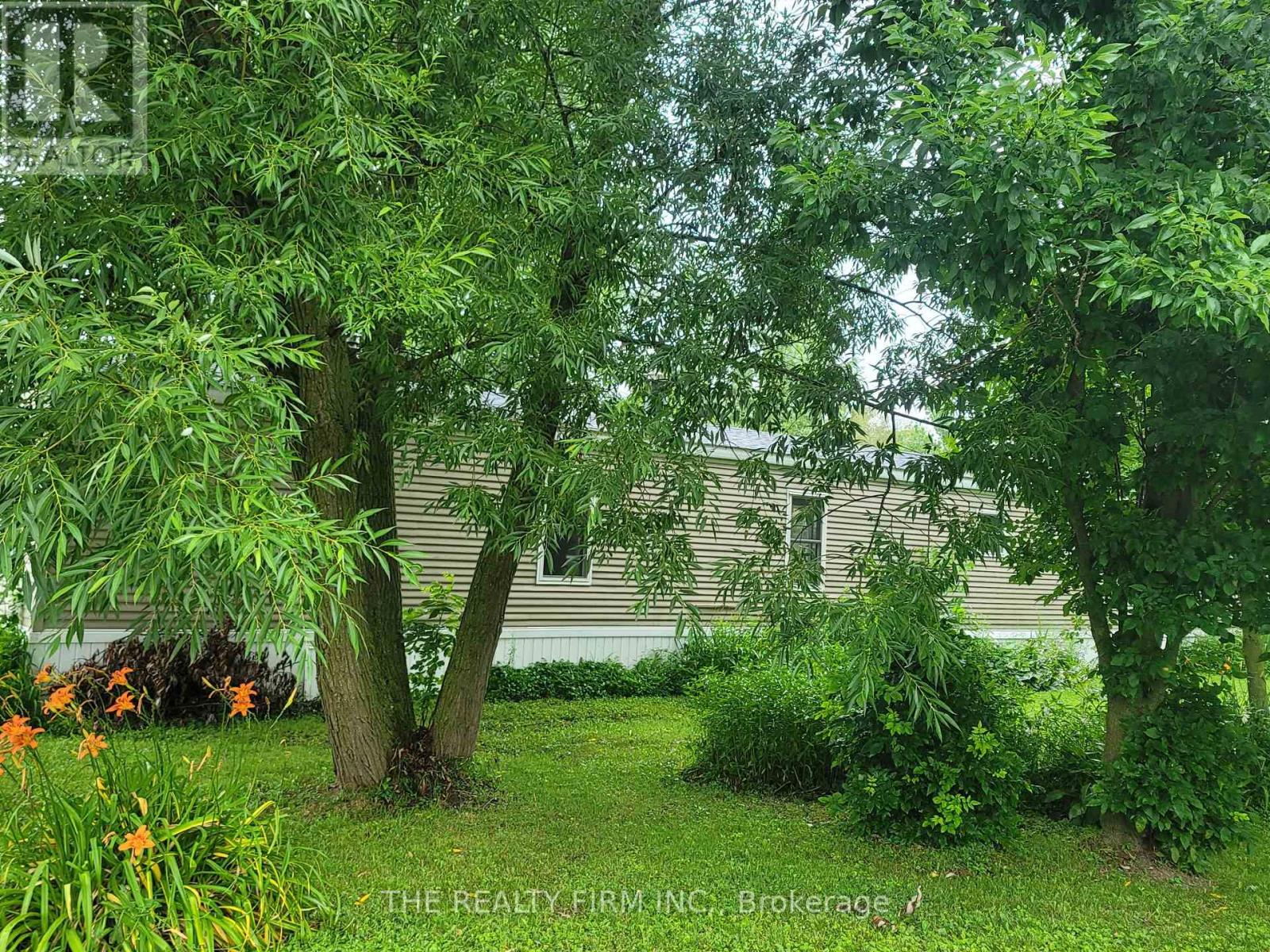 18 - 75049 HENSALL ROAD