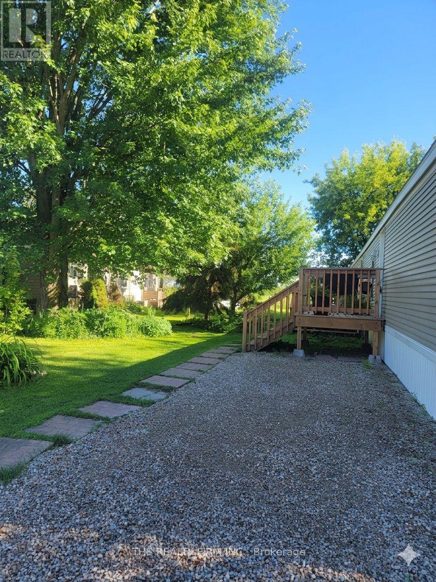 18 - 75049 HENSALL ROAD