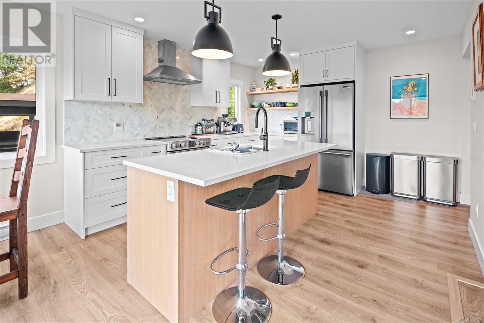 4728 Treetop Hts
