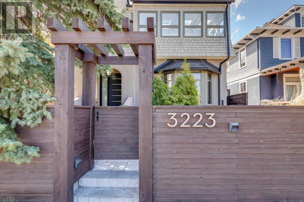 3223 Elbow Drive SW