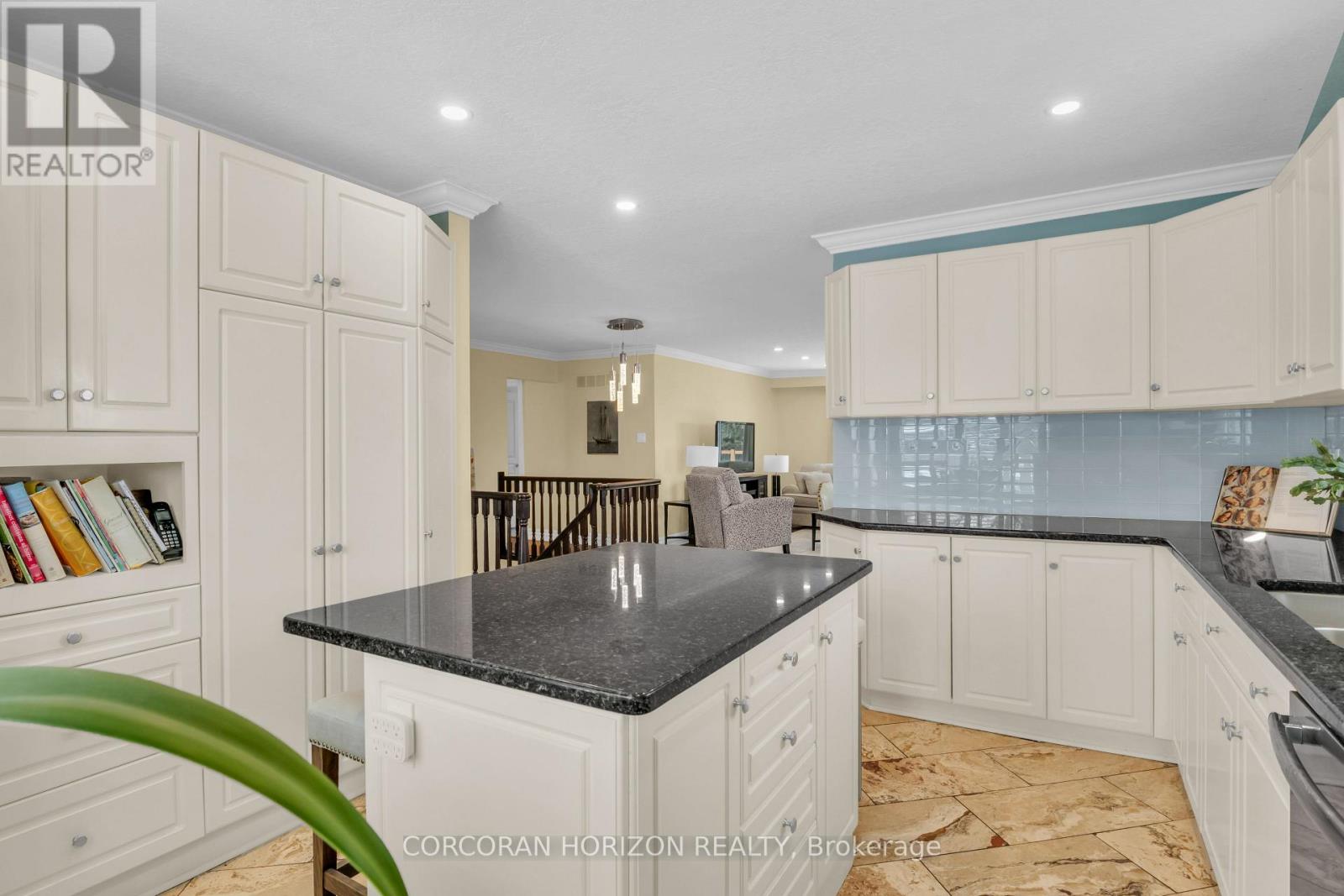 197 AUTUMN HILL CRESCENT